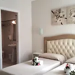 Andy&lu Bed and Breakfast 3*